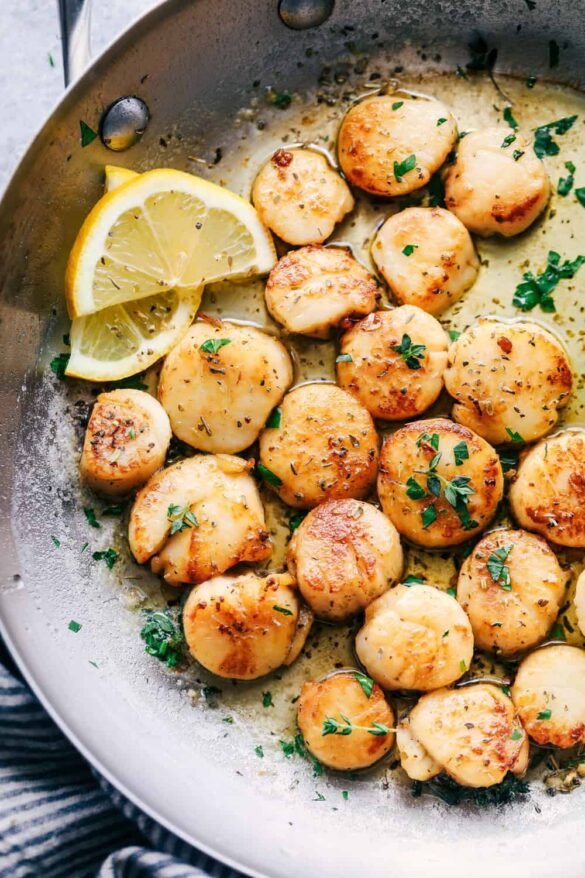 garlicbutterherbscallops-1-of-1.jpg