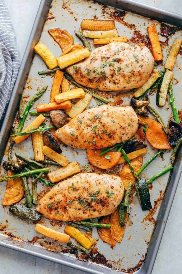 Sheet-Pan-Garlic-Paprika-Chicken-and-Veggies-1.jpg